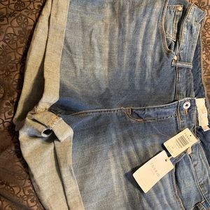 Torrid cuffed denim shorts